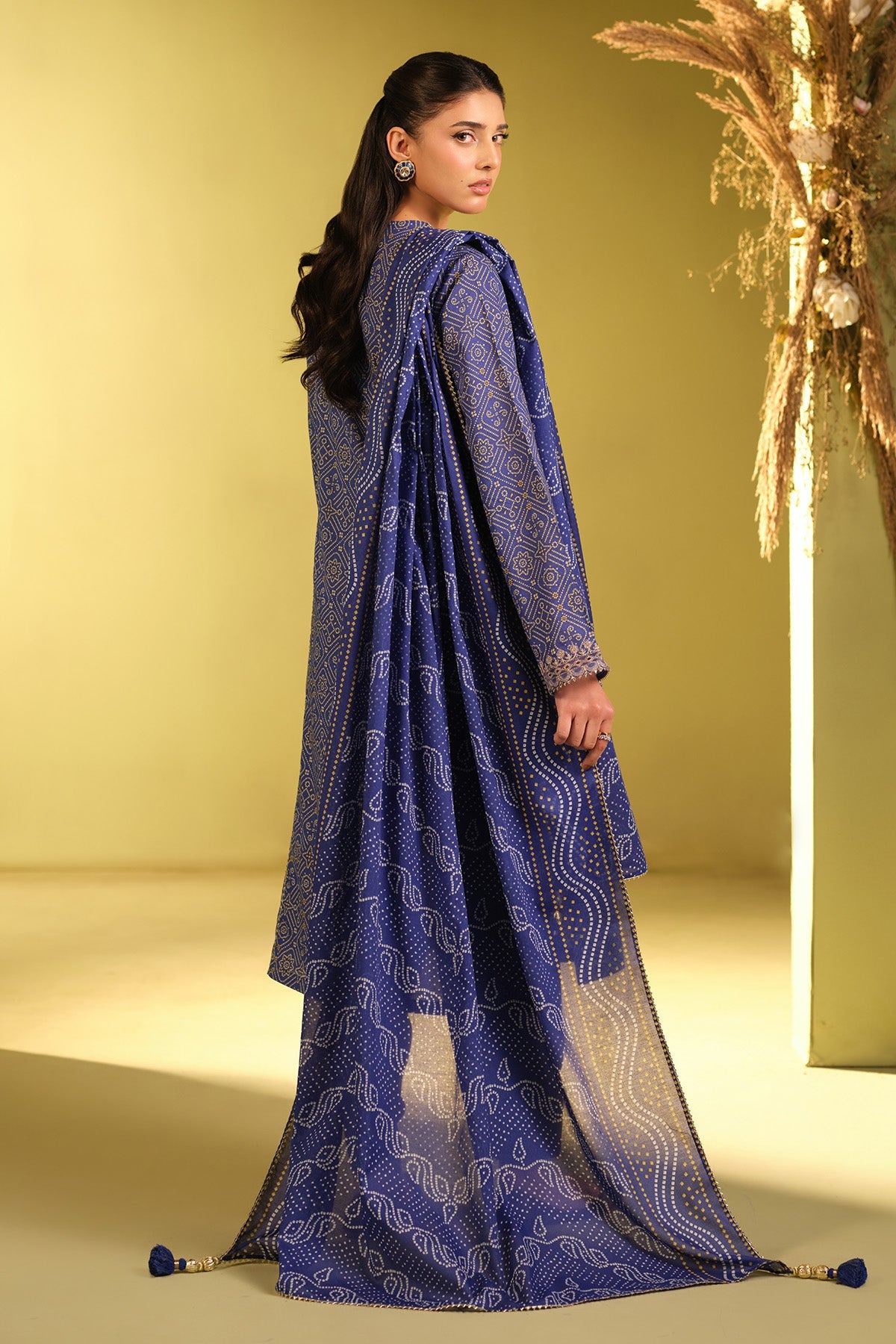 3 PIECE UNSTITCHED - LAWN | EMBROIDERED