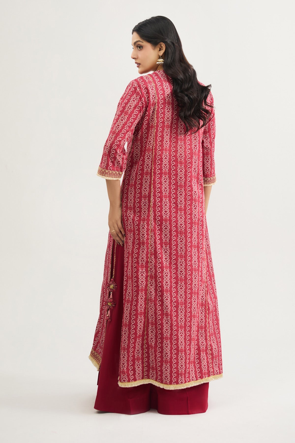 2 PIECE UNSTITCHED - LAWN | EMBROIDERED