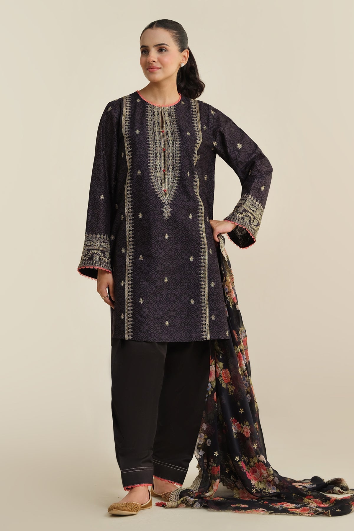 2 PIECE UNSTITCHED - LAWN | EMBROIDERED