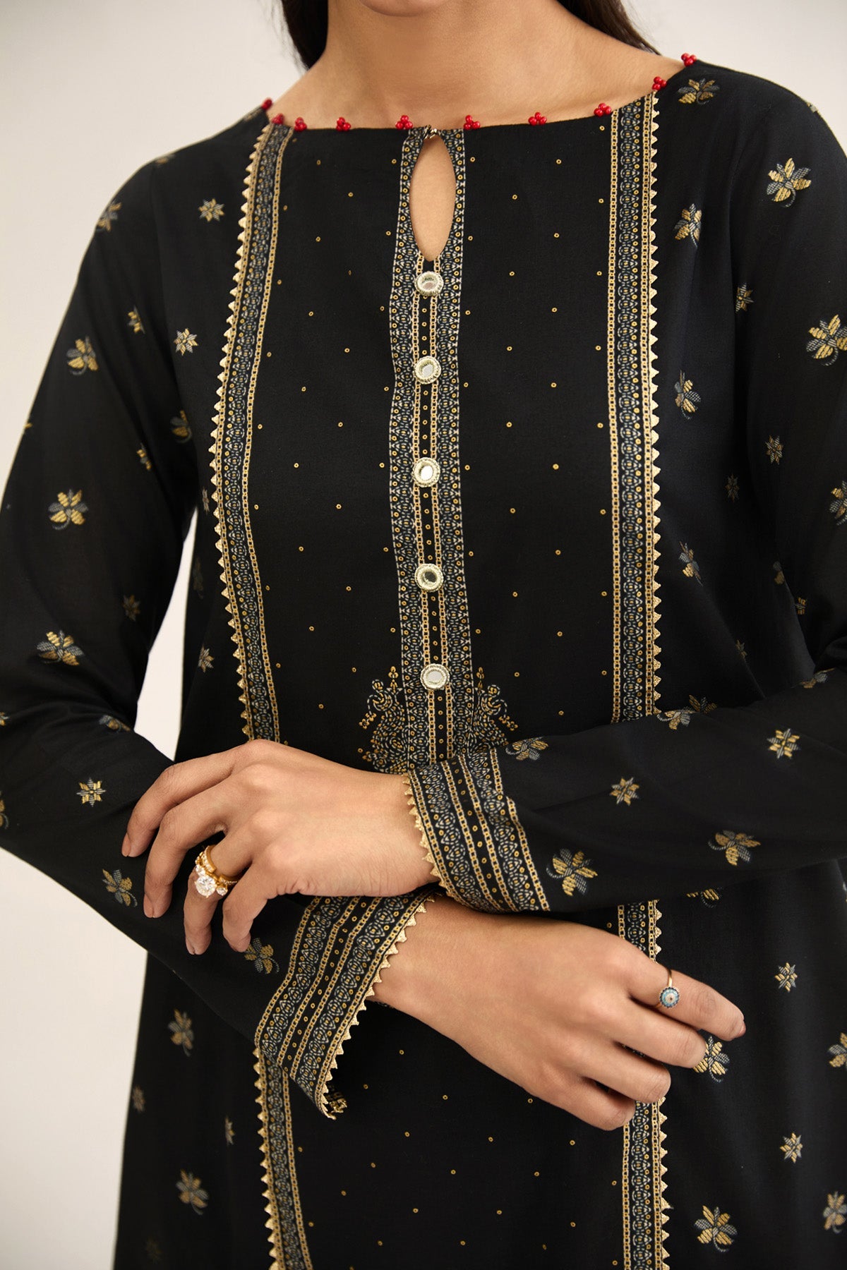 3 PIECE UNSTITCHED - LAWN  |  PRINTED