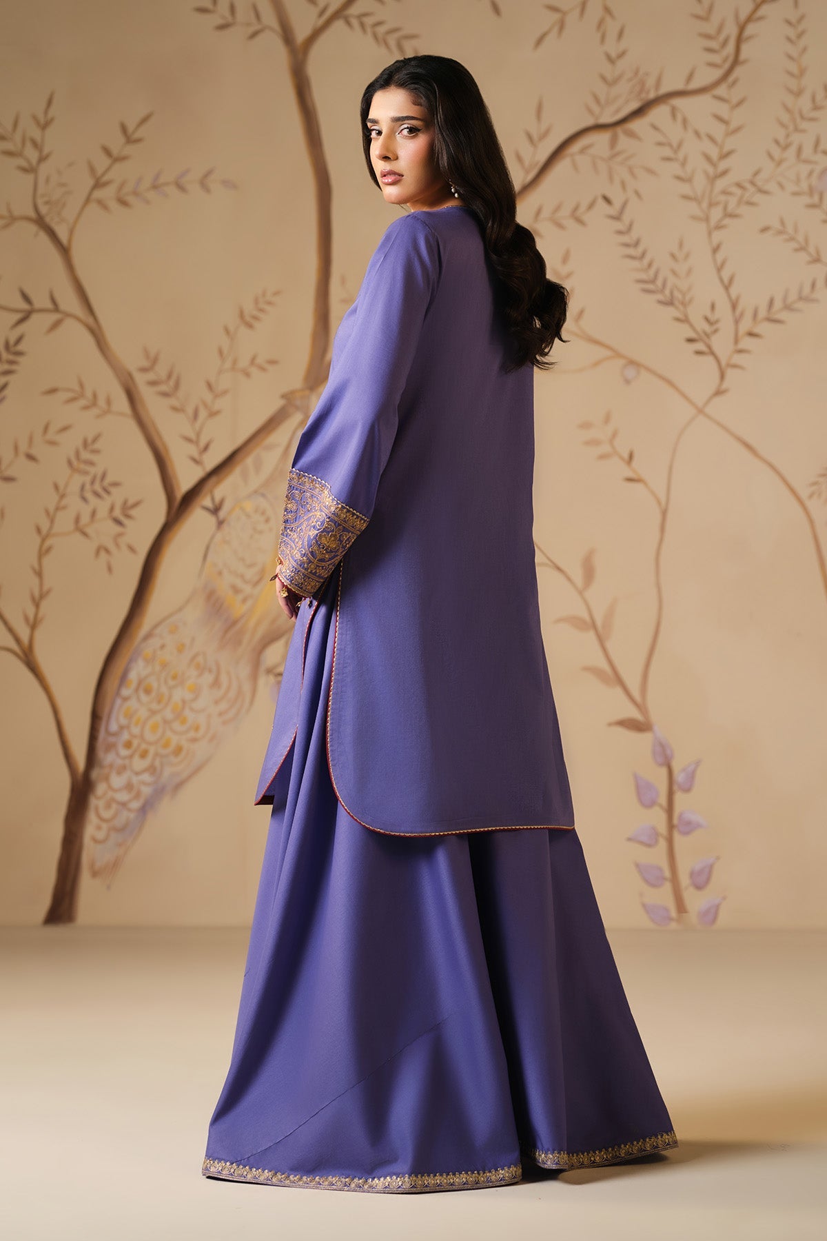 2 PIECE UNSTITCHED - LAWN | EMBROIDERED