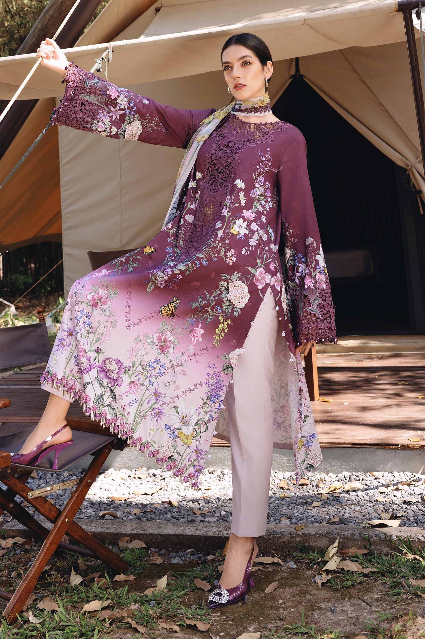 3 PIECE UNSTITCHED - LAWN | EMBROIDERED