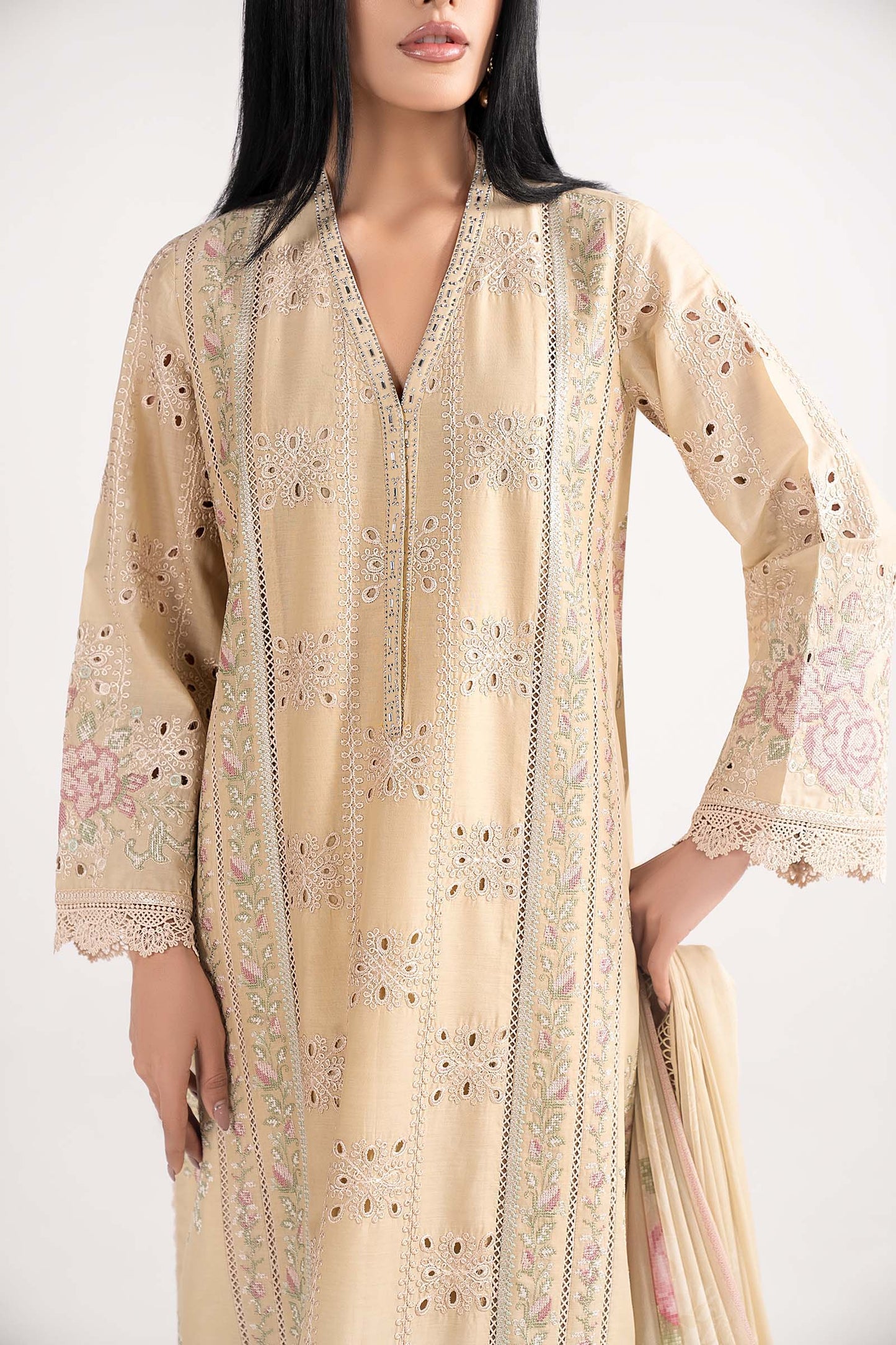 3 PIECE STITCHED - LAWN | EMBROIDERED