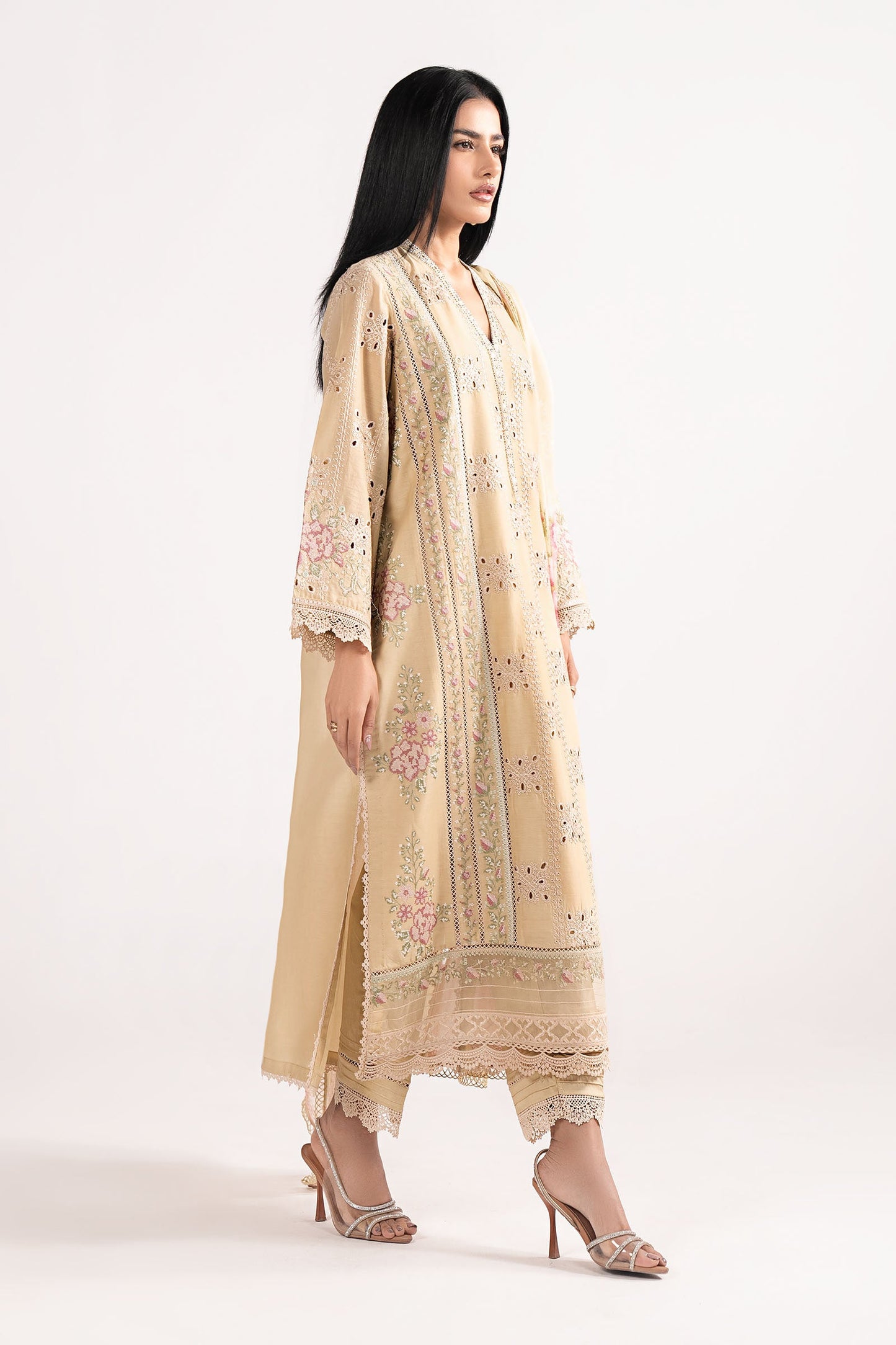 3 PIECE STITCHED - LAWN | EMBROIDERED
