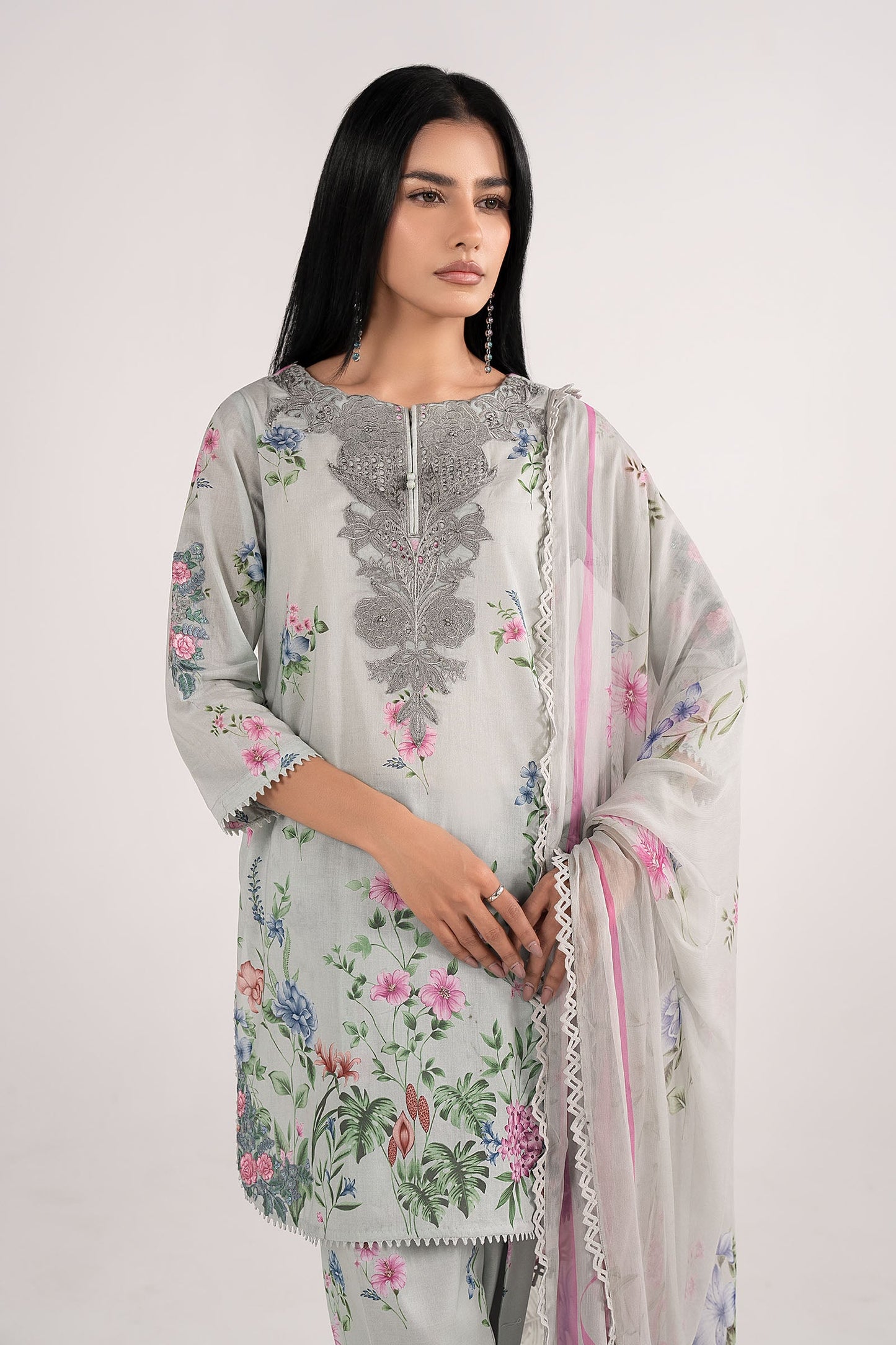 3 PIECE STITCHED - LAWN | EMBROIDERED