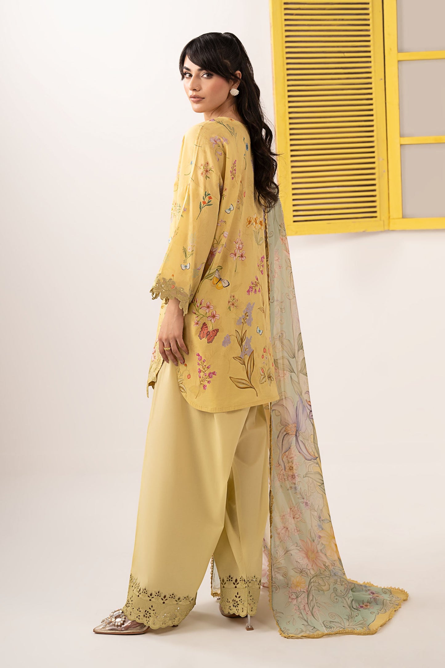 3 PIECE STITCHED - LAWN | EMBROIDERED