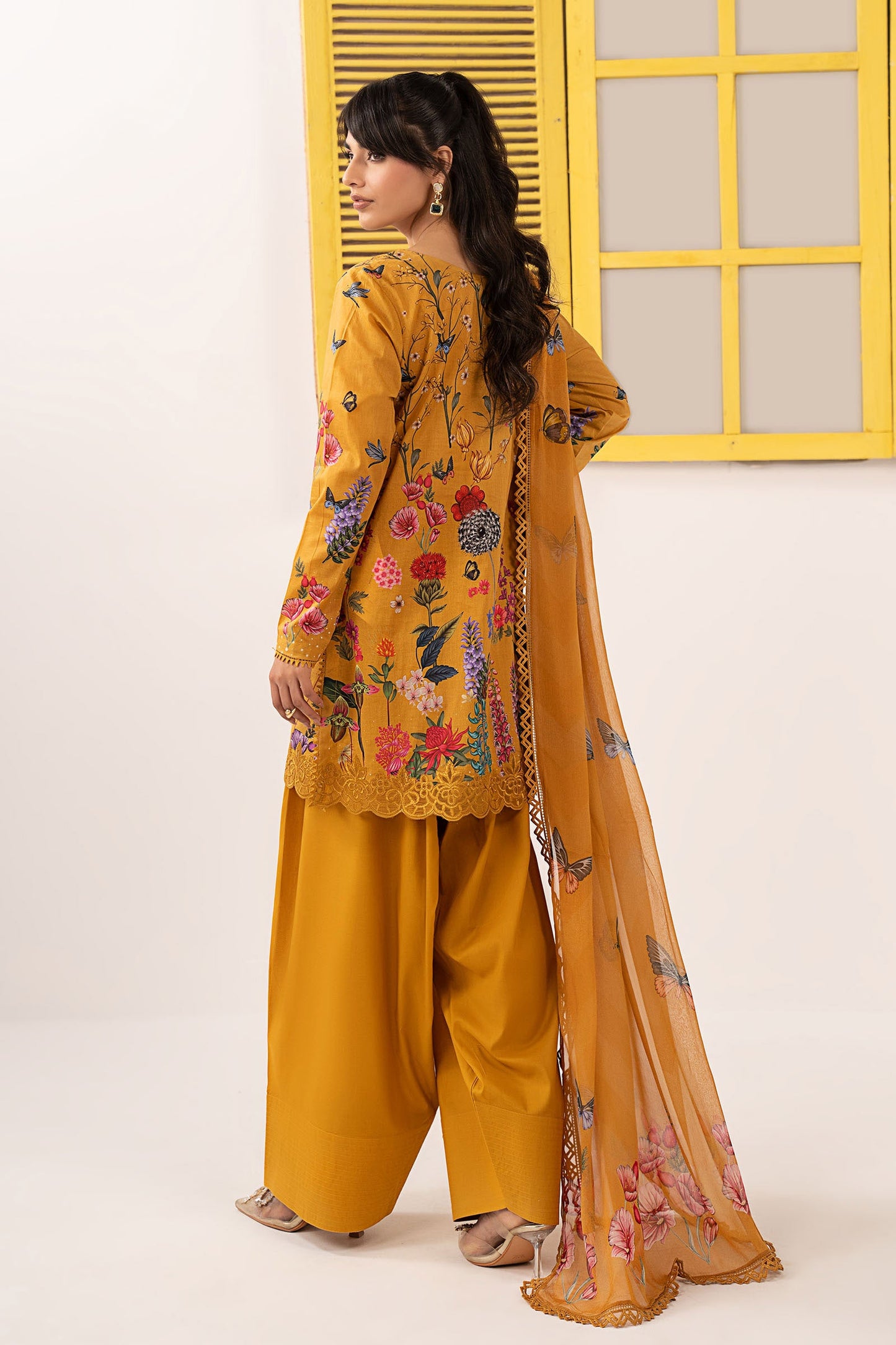 3 PIECE STITCHED - LAWN | EMBROIDERED