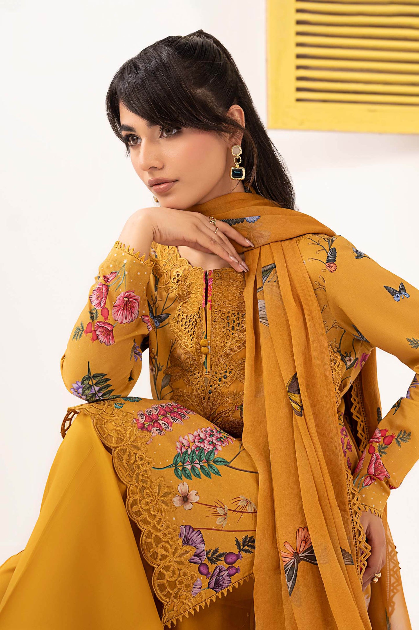 3 PIECE STITCHED - LAWN | EMBROIDERED