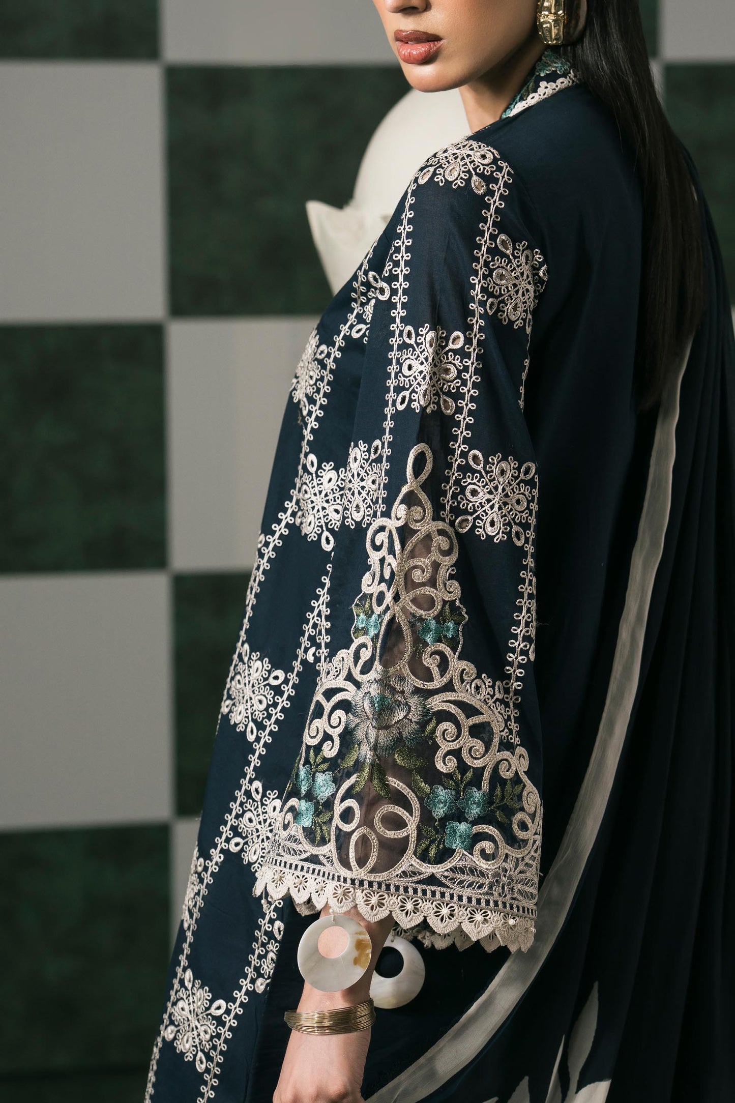 3 PIECE STITCHED - LAWN | EMBROIDERED