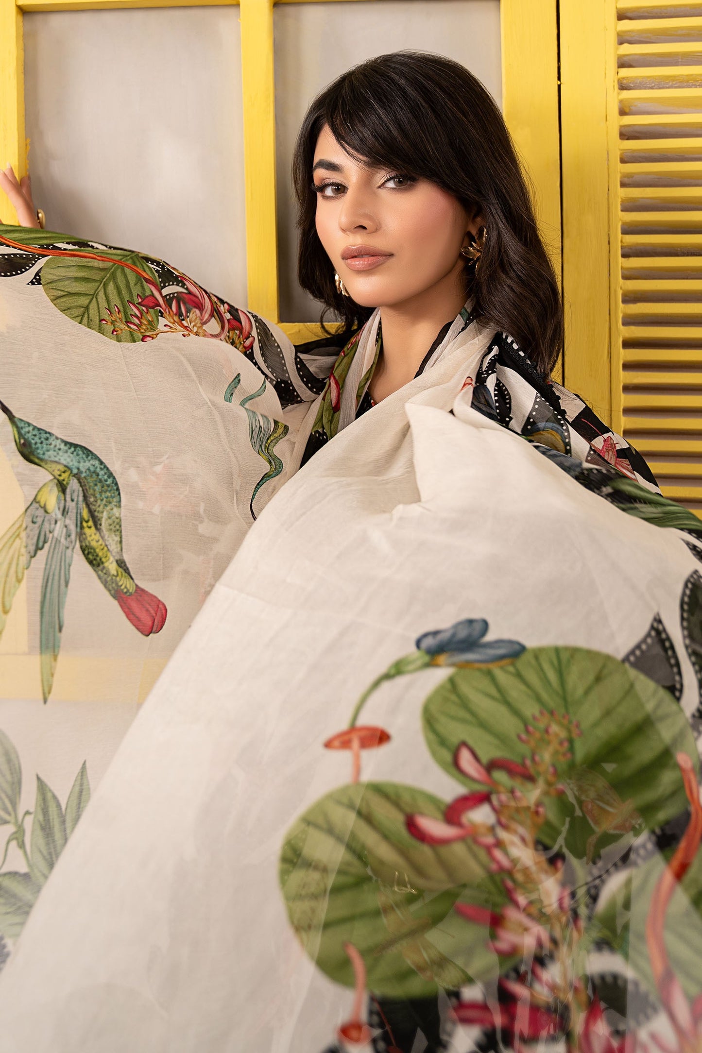 3 PIECE STITCHED - LAWN | EMBROIDERED