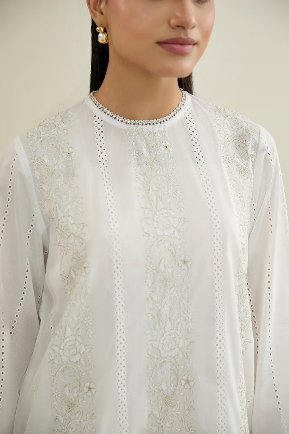 2 PIECE UNSTITCHED - LAWN | EMBROIDERED