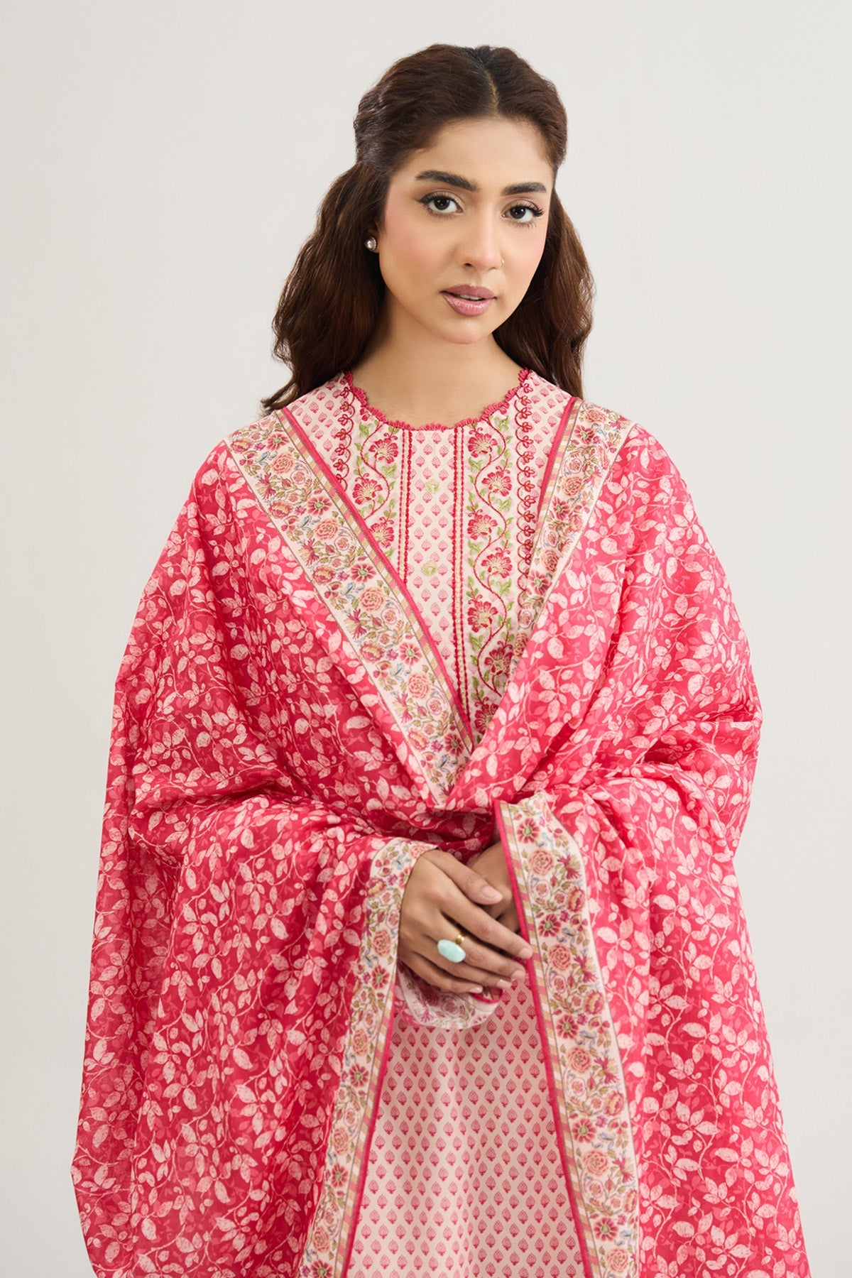3 PIECE UNSTITCHED - LAWN | EMBROIDERED