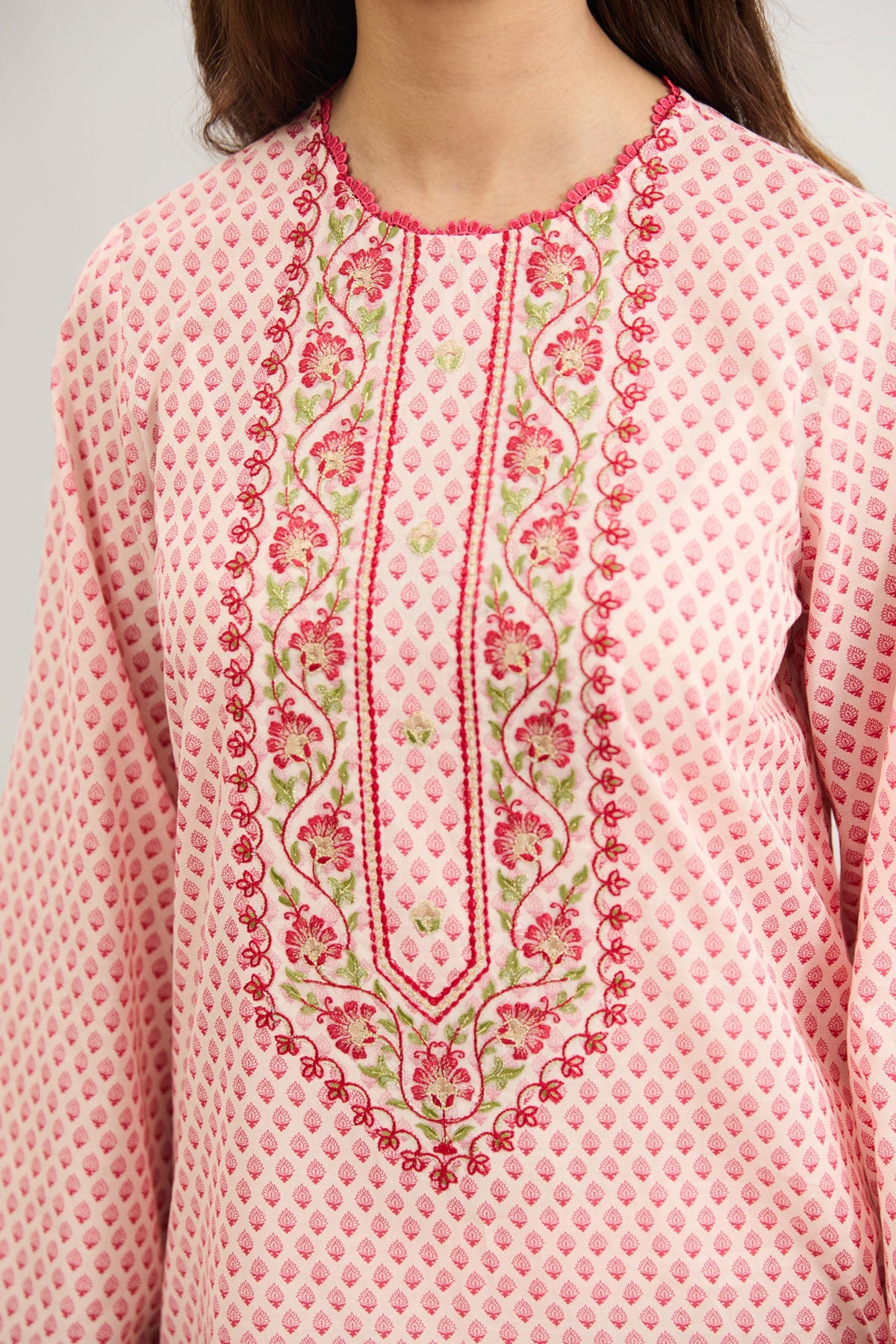 3 PIECE UNSTITCHED - LAWN | EMBROIDERED