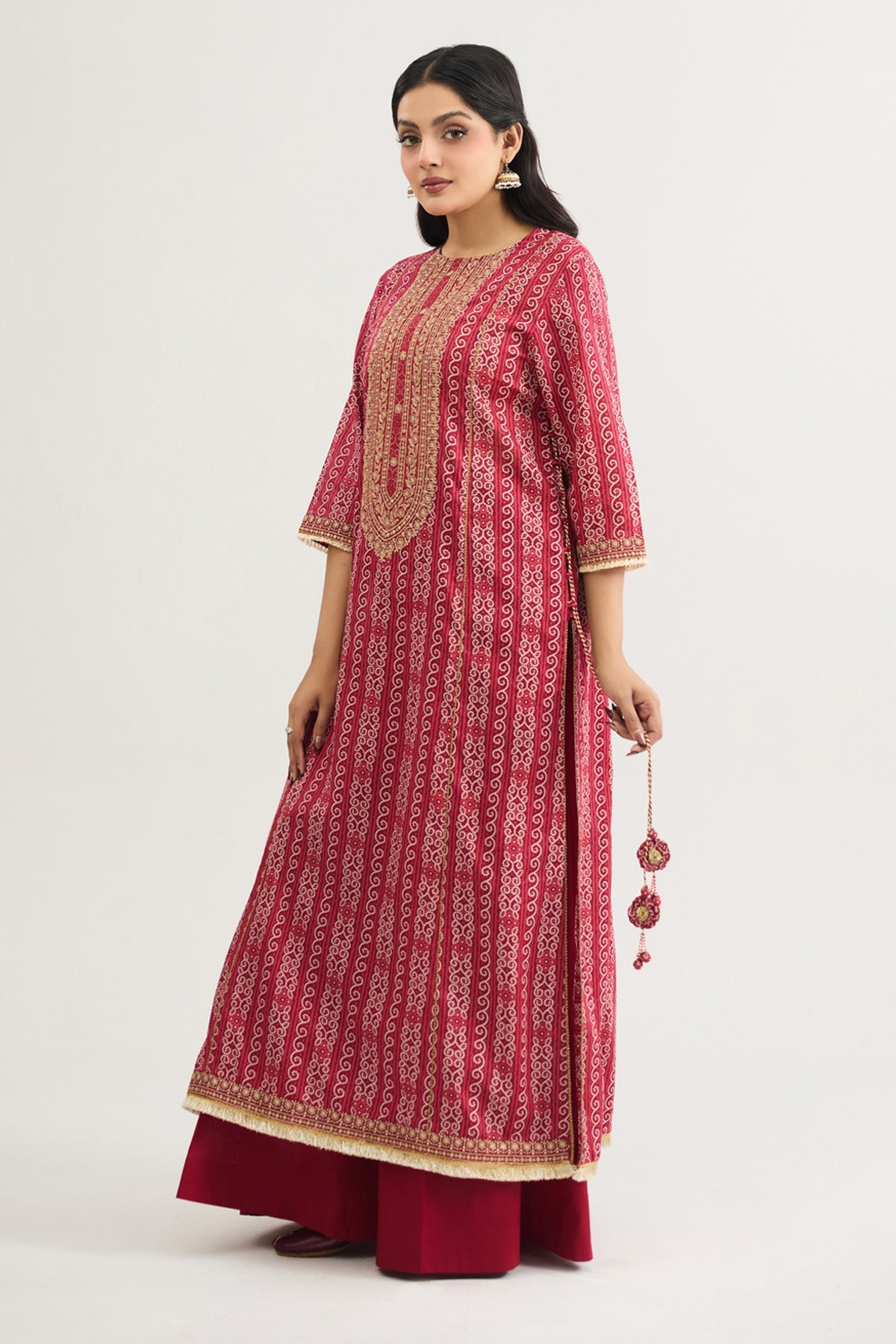 2 PIECE UNSTITCHED - LAWN | EMBROIDERED