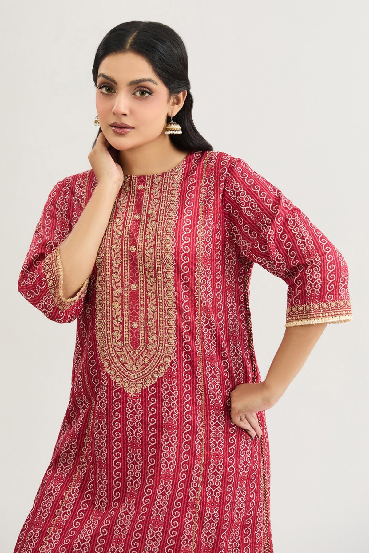 2 PIECE UNSTITCHED - LAWN | EMBROIDERED